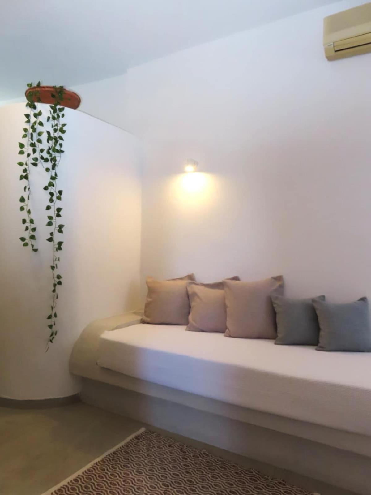 Solasta #2 With Jacuzzi In Santorini Appartement Akrotírion